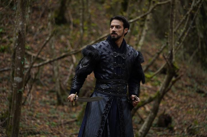 مسلسل المؤسس اورهان مترجم للعربية