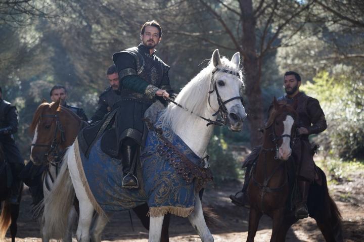 مسلسل المؤسس اورهان مترجم للعربية